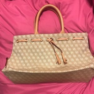 Dooney and Bourke purse